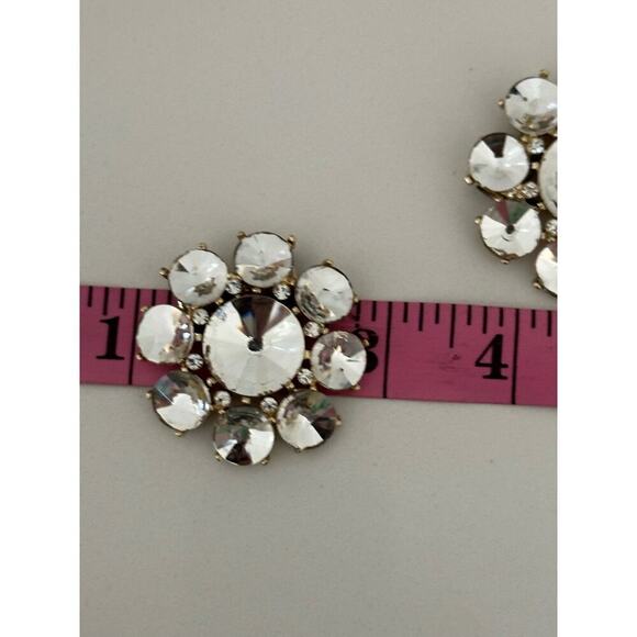 Vintage Women's Silver Rhinestone Rosette Stone Clip-on Earrings - Picture 10 of 13